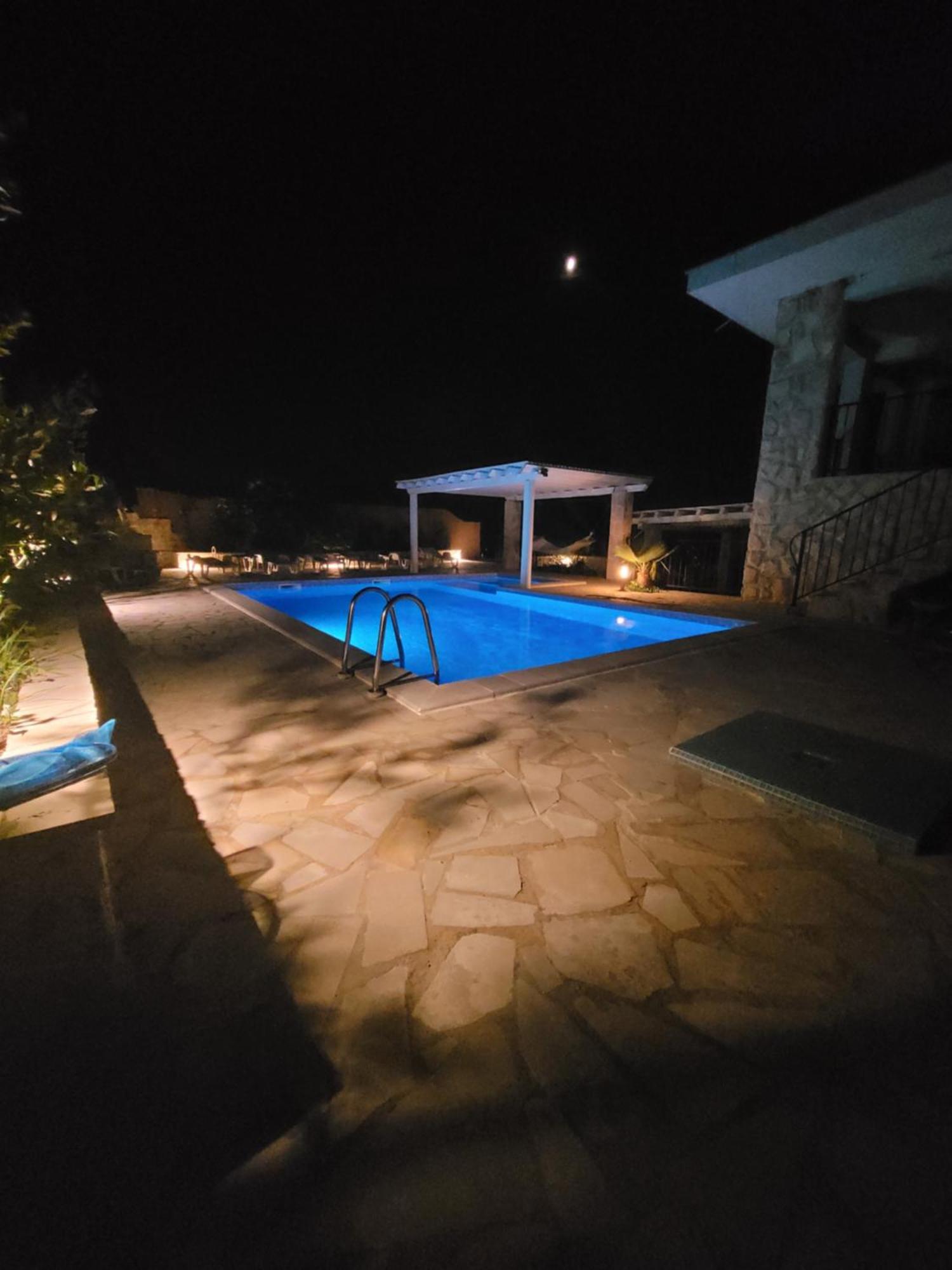 Villa BOSNA proche Dubrovnik piscine privative, Jacuzzi Ivanica Esterno foto