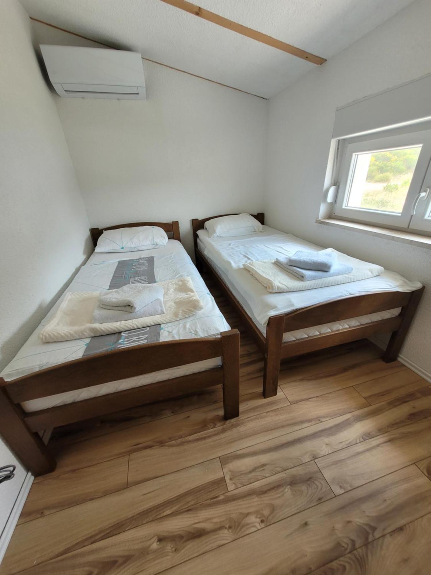 Villa BOSNA proche Dubrovnik piscine privative, Jacuzzi Ivanica Esterno foto